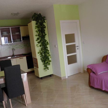 Apartments Marcic Bol Luaran gambar
