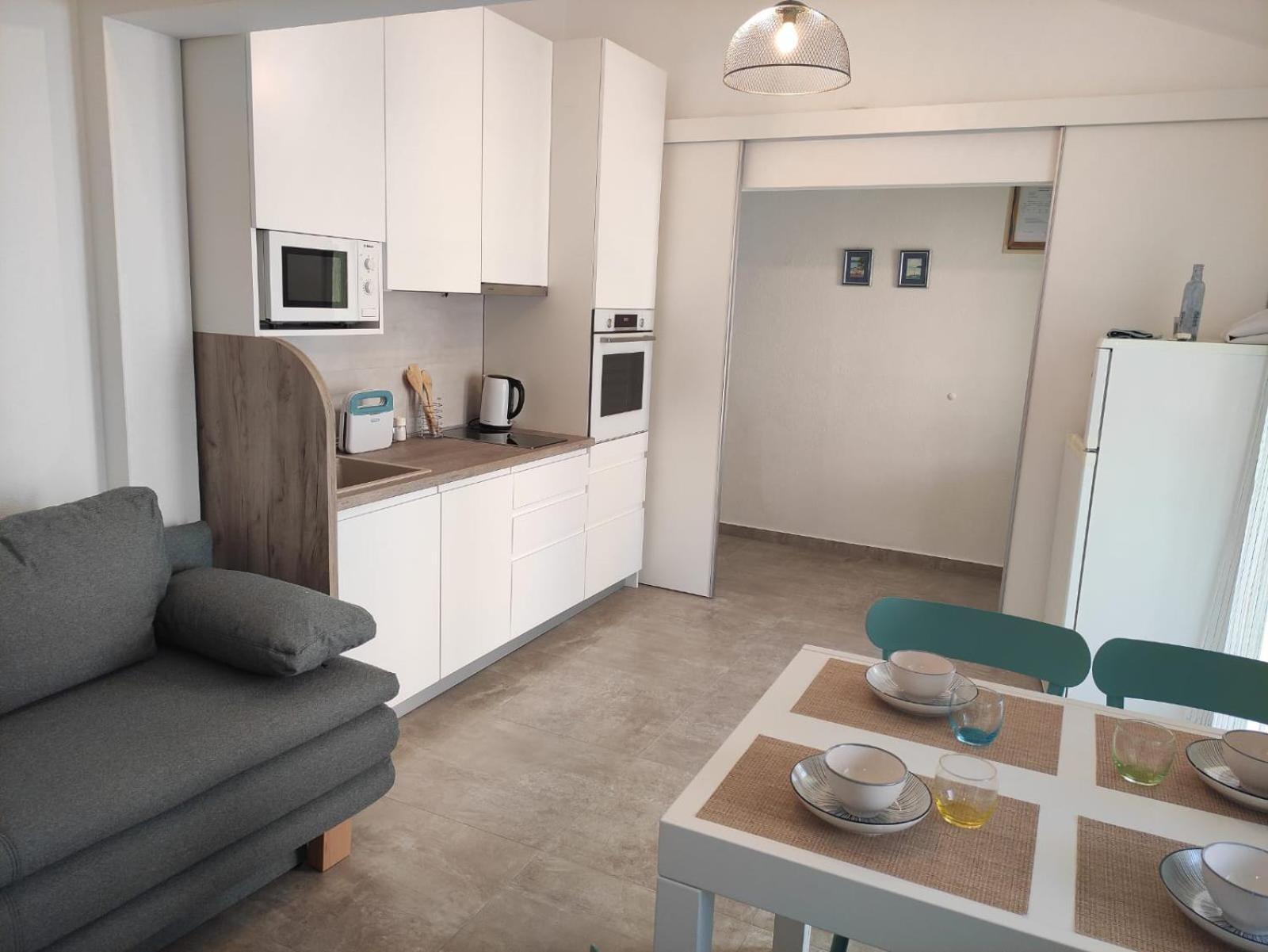 Apartments Marcic Bol Luaran gambar