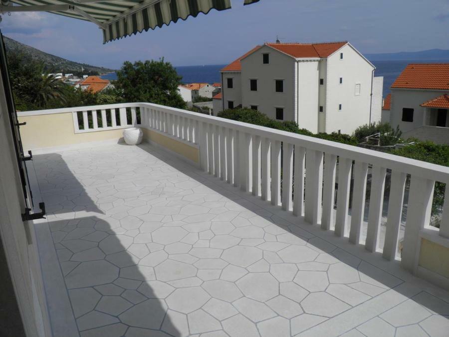 Apartments Marcic Bol Luaran gambar